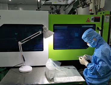 10000 Class (ISO 8) Cleam Room Injection Molding